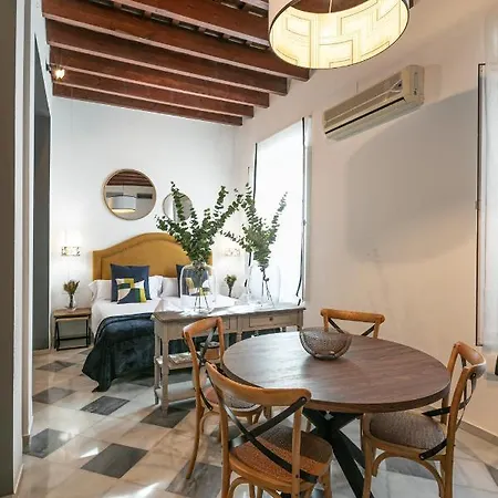 San Lorenzo Collection Homes - Space Maison * סביליה
